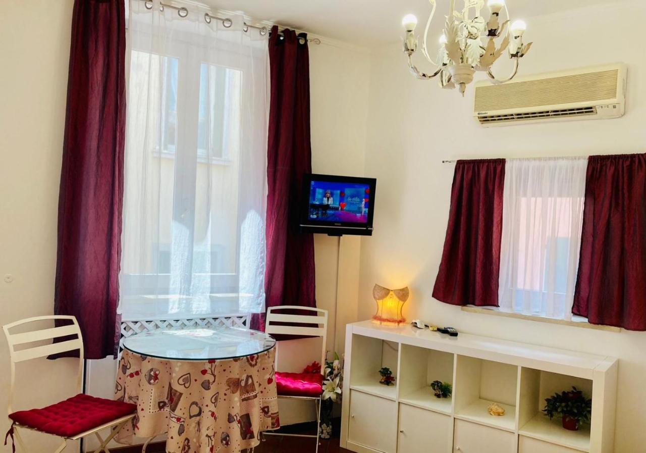 Appartamento Anna Sul Lago Di Garda - Citycenter Дезенцано-дель-Гарда Экстерьер фото